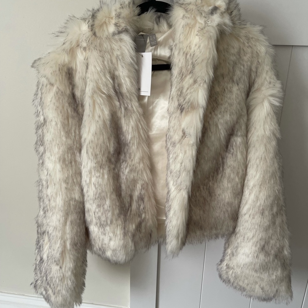 Hooded faux fur jacket